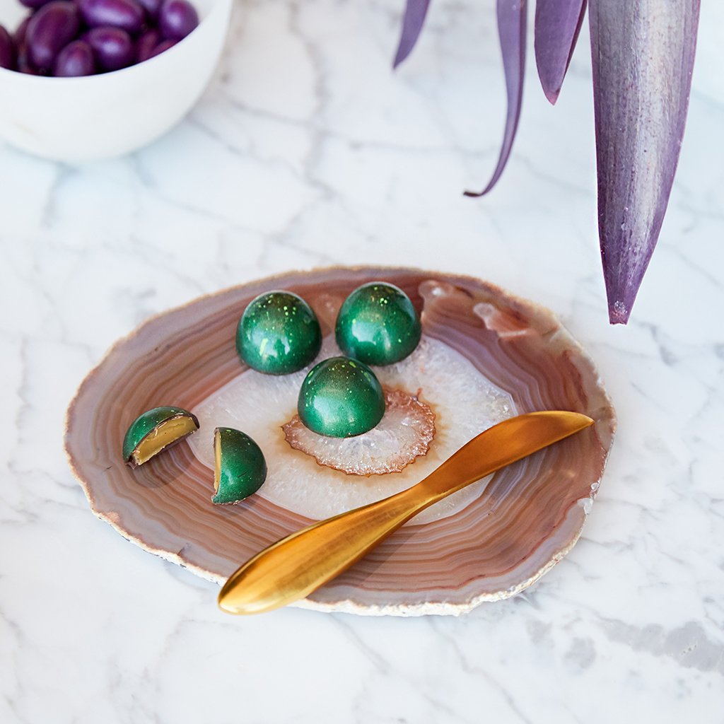 Ita Cheese Plate & Forma Spreader, Sand Agate & Gold by ANNA