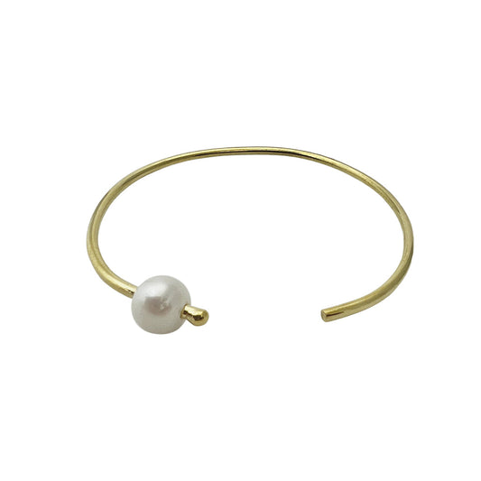 Freshwater Pearl Bangle by SLATE + SALT